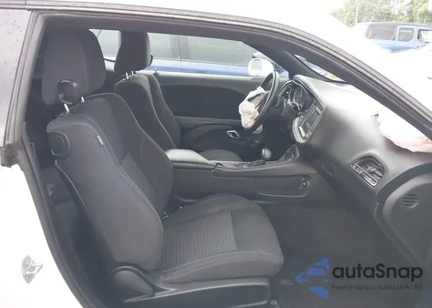 2017 Dodge Challenger Sxt из США, поврежденный, VIN 2C3CDZAG3HH568594